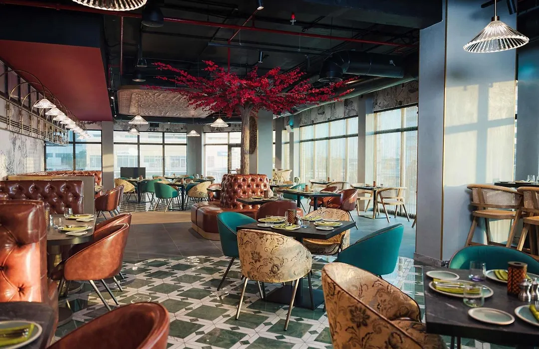 Moevenpick Hotel Jumeirah Lakes Towers Dubai-1